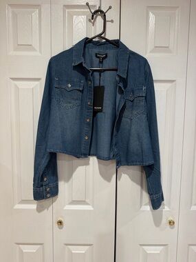 True Religion Blue Denim Cropped Button-Down Shirt